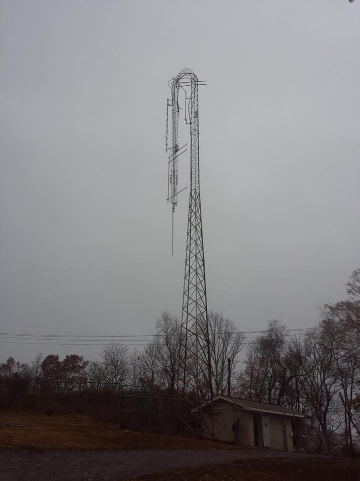 Drooping tower